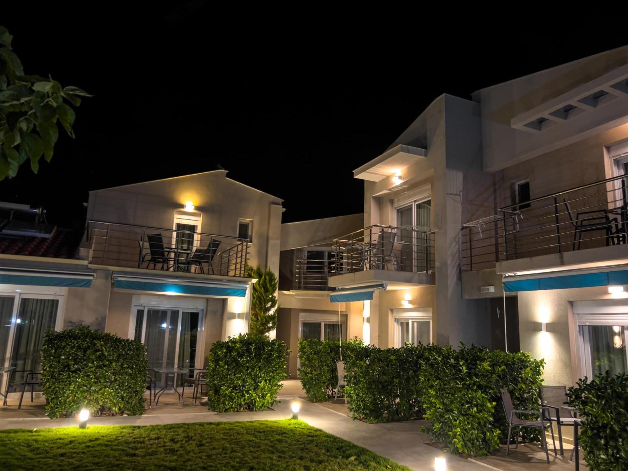 Yalos Beach Maisonettes Skala Sotiros Exterior photo